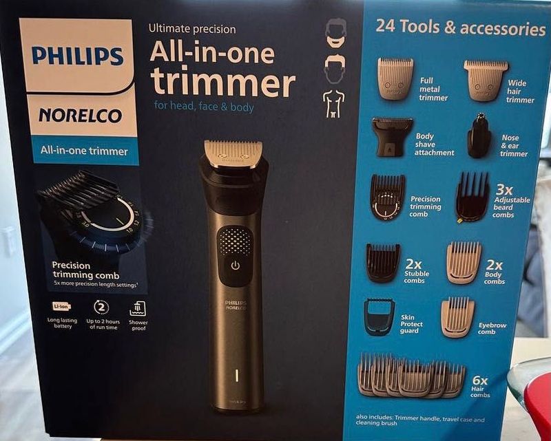 Впервые комплект 24 в одном! Philips Norelco 9000 Multigroom