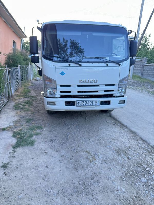 ISUZU 2020 sotiladi ISUZU 2020 sotiladi