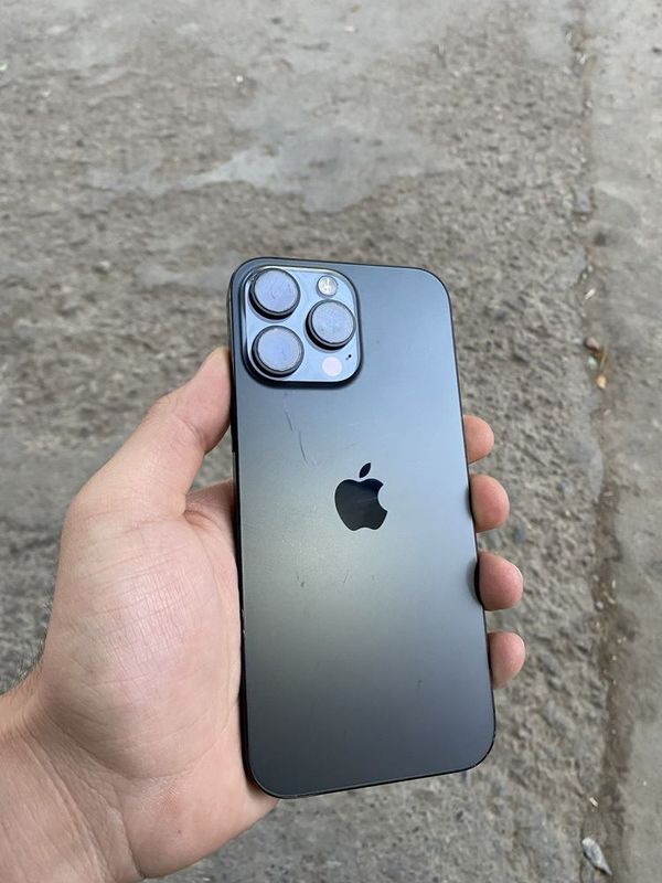 16 Pro Max Black