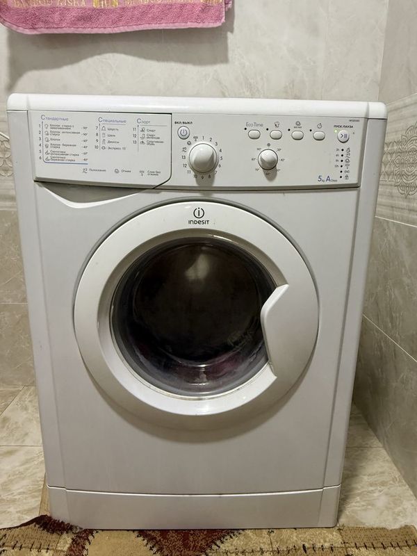 Стиралная машина indesit A class 5 kg Стиралная машина indesit A class 5 kg