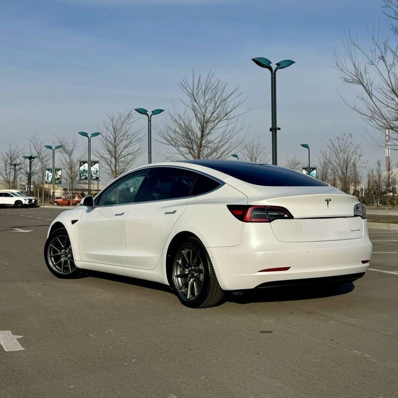 Tesla model 3 long range dual motor 2019 Tesla model 3 long range dual motor 2019