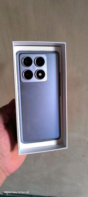 Xiomi 14t pro rangi titan blue 12. 256.