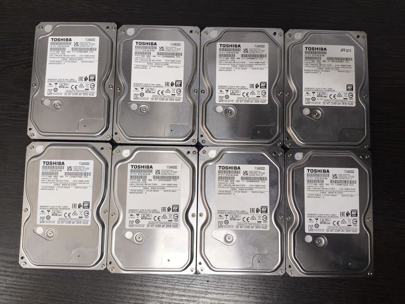 Toshiba 1Tb 6Gb/s 8шт Toshiba 1Tb 6Gb/s 8шт