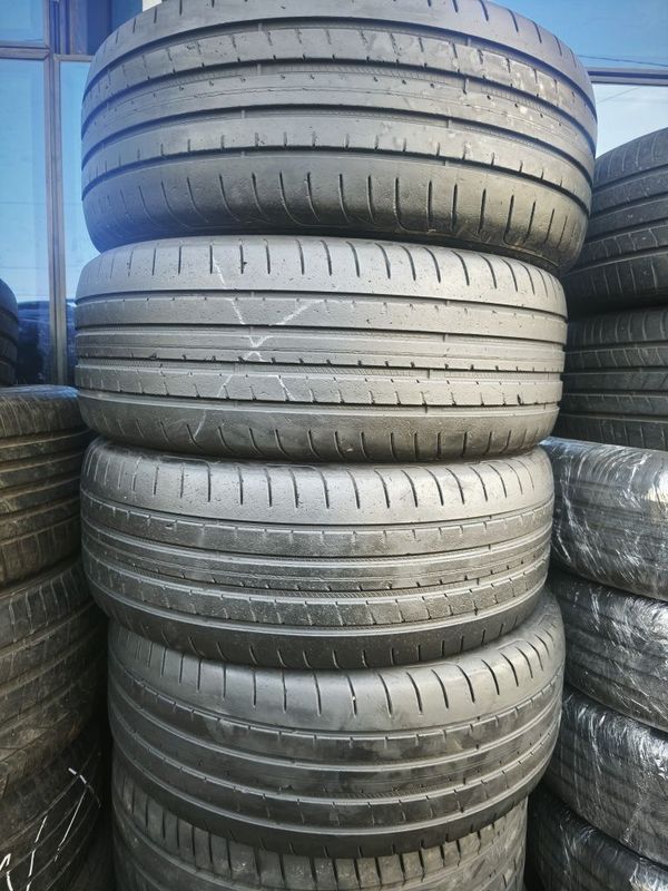 235-55-R19 good year 235-55-R19 good year