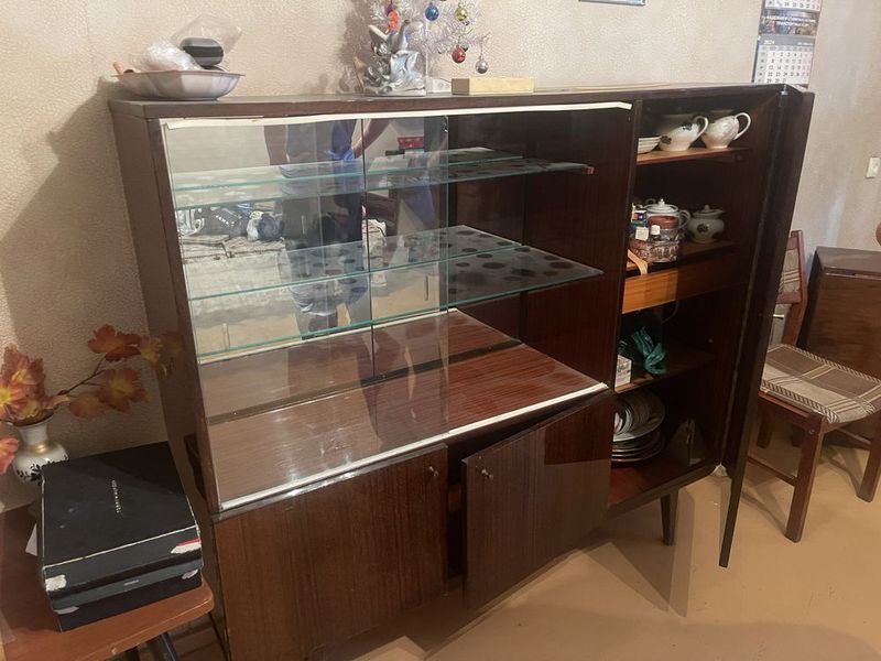 Срочно продадим не дорого мебель из дома! Срочно продадим не дорого мебель из дома!