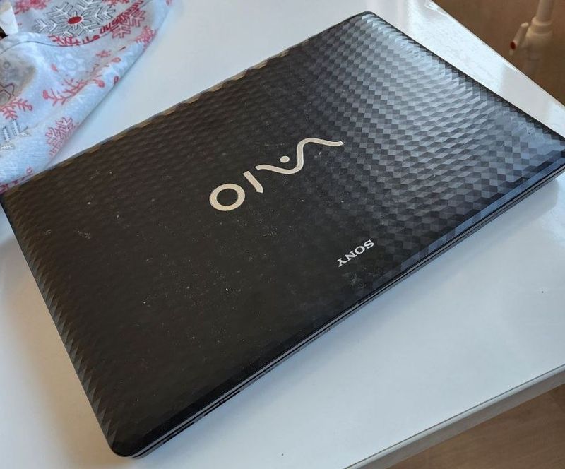 Продам Ноутбук Sony Vaio оригинал