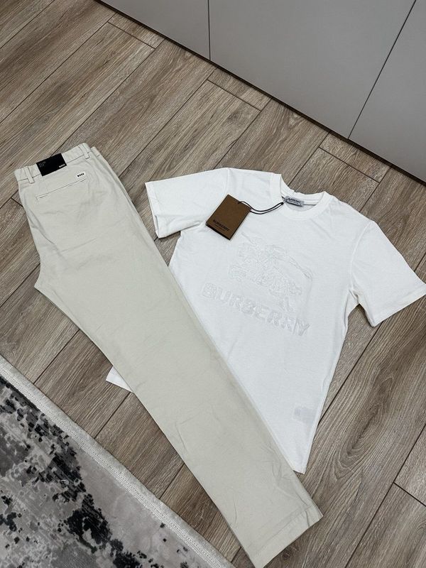 Скидка! Фирменные брюки "Boss" и футбоока "Burberry" из США. Оригинал. Скидка! Фирменные брюки "Boss" и футбоока "Burberry" из США. Оригинал.