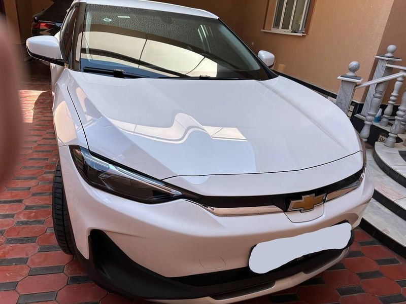 Chevrolet Menlo Elektromobili sotiladi