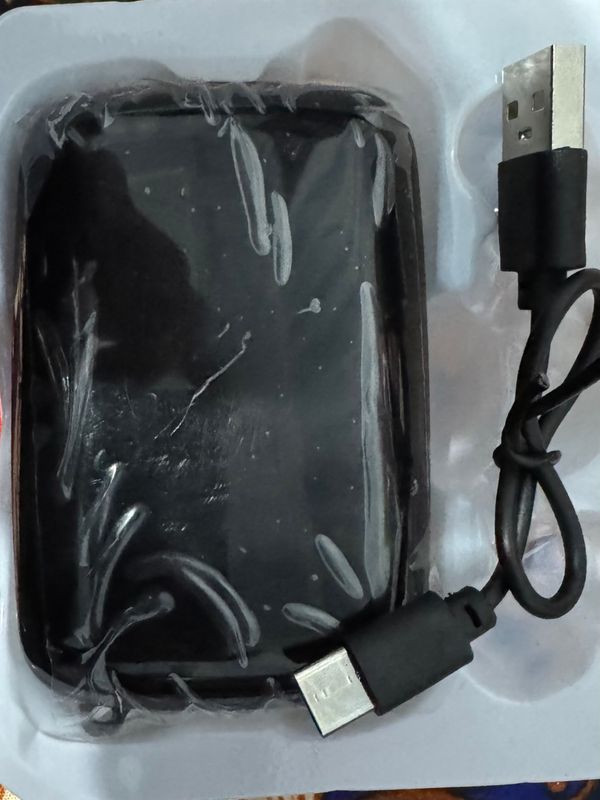 Yappa yangi naushnik elektronniy, hammasi ichida. Yappa yangi naushnik elektronniy, hammasi ichida.