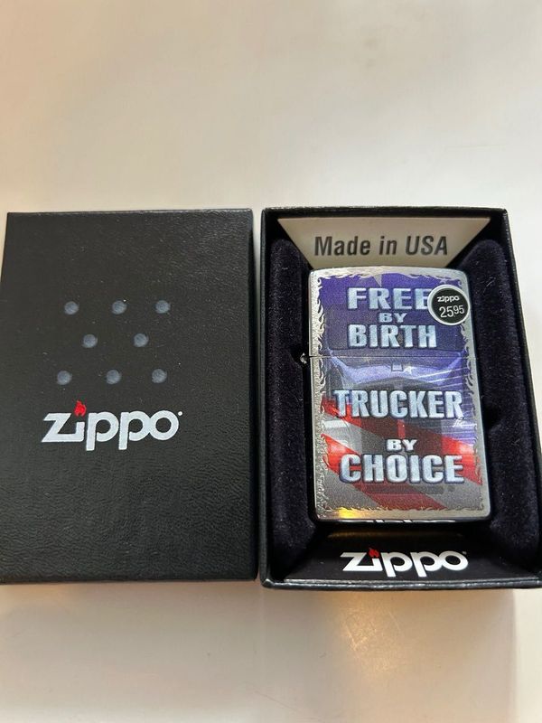 Легендарная зажигалка «Zippo.» новая. Купил на распродаже в США