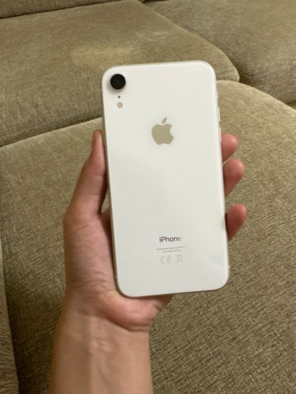 Iphone XR. Sostayaniyasi Ideal. Pamyat 64. Batareka yemkost 79%. 250$