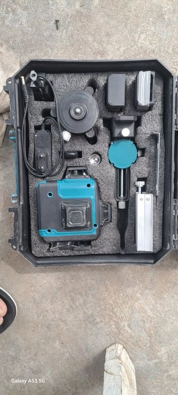 Makita Lazer azgina iwlatilgan holati yaxshi Makita Lazer azgina iwlatilgan holati yaxshi