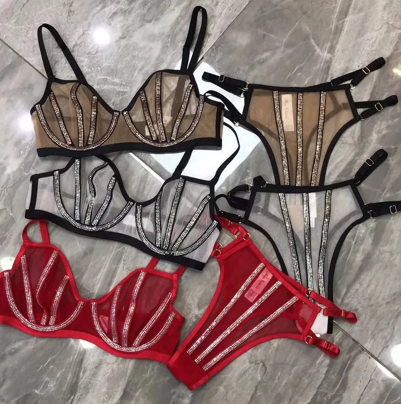 ayollar kiyimi ayollar kiyimi