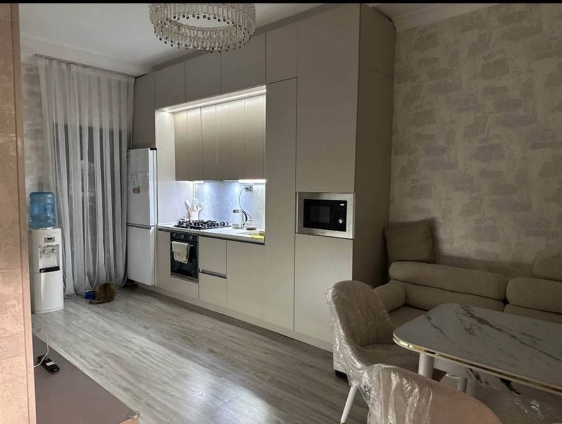 Срочно продается Евро коттедж на Сергелях,Джунарик -21, 3 комнаты,кухн