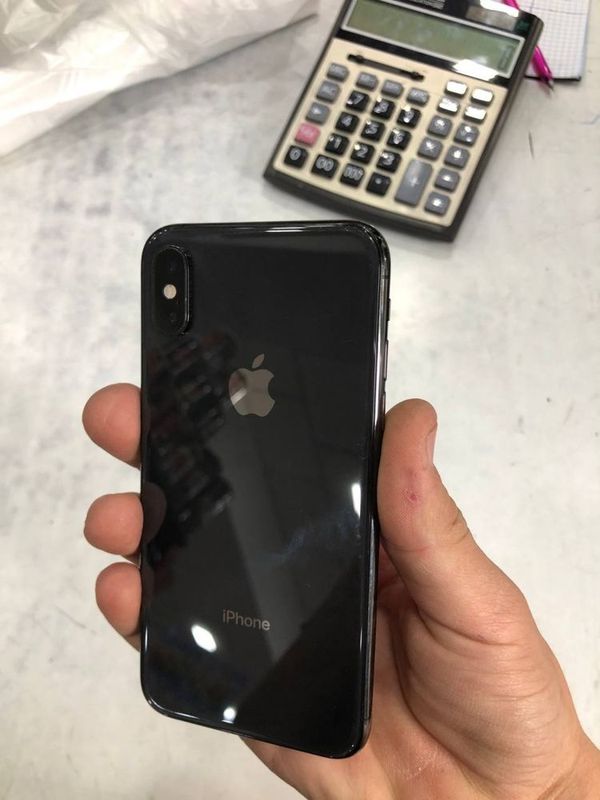 Iphonexs abyom borr Iphonexs abyom borr