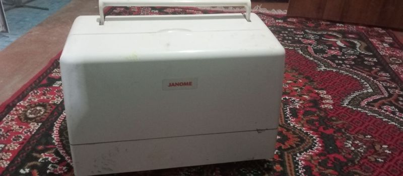 Janome holati yangi koʻp ishlamagan hapmitur vishifta uzadi dakuneti b