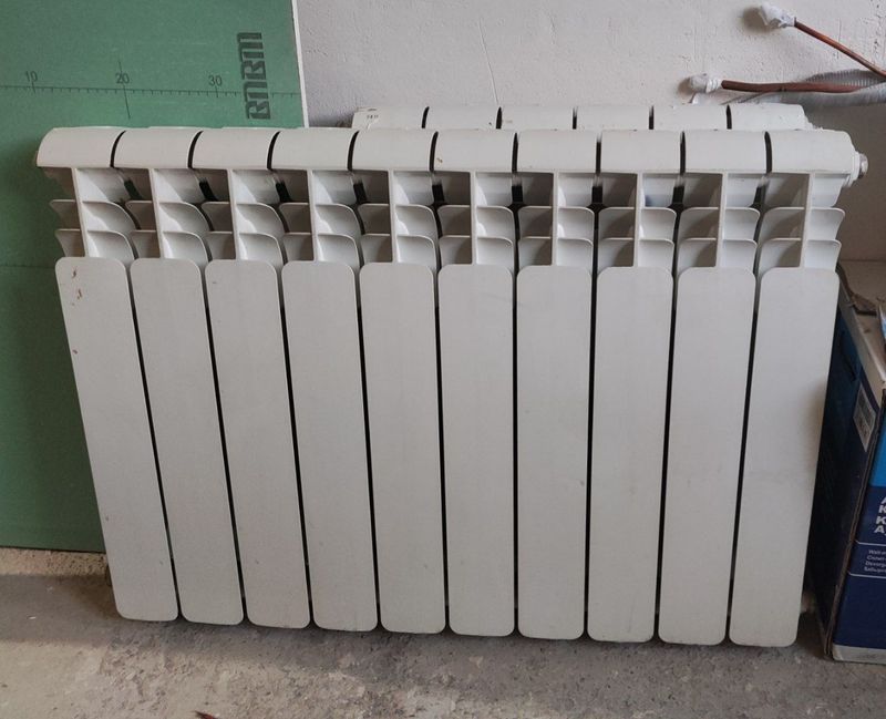 Продам алюминиевые радиаторы 22 шт Продам алюминиевые радиаторы 22 шт