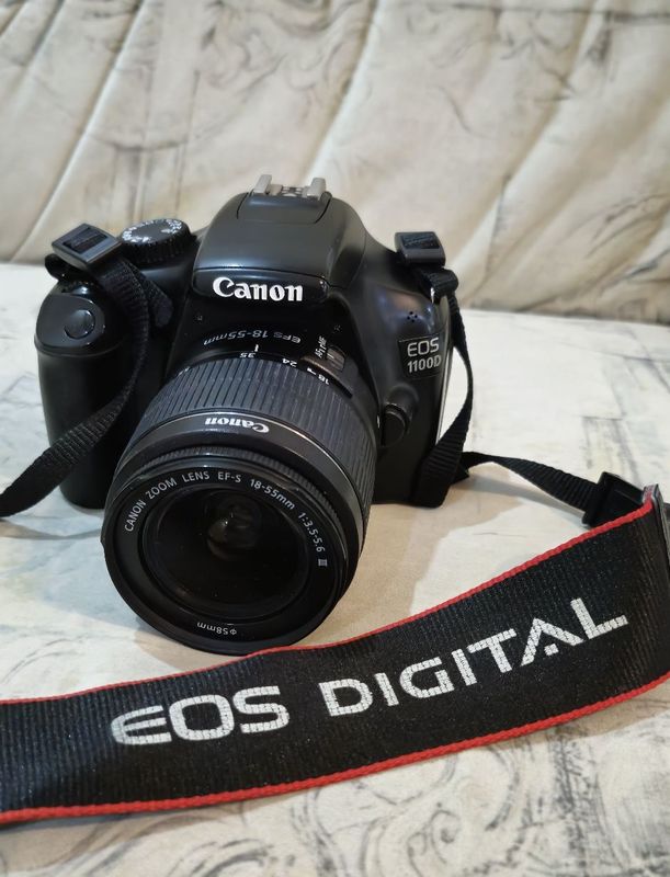 Продаётся Canon 1100 D комплект Продаётся Canon 1100 D комплект