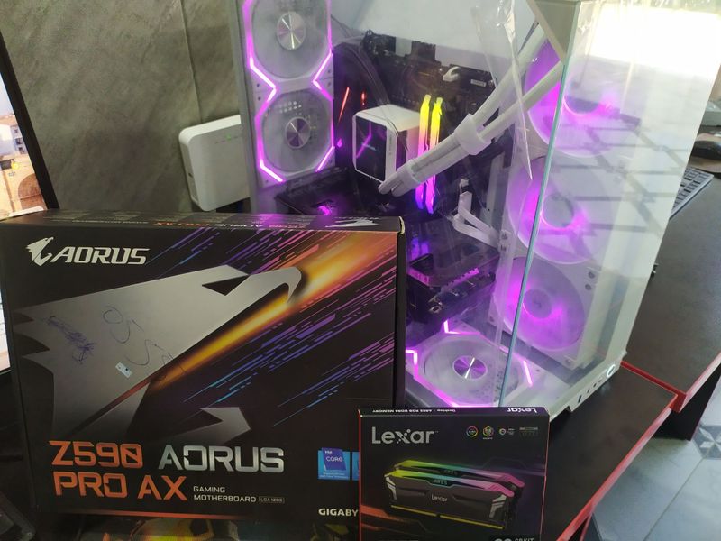 Z590 aorus pro ax