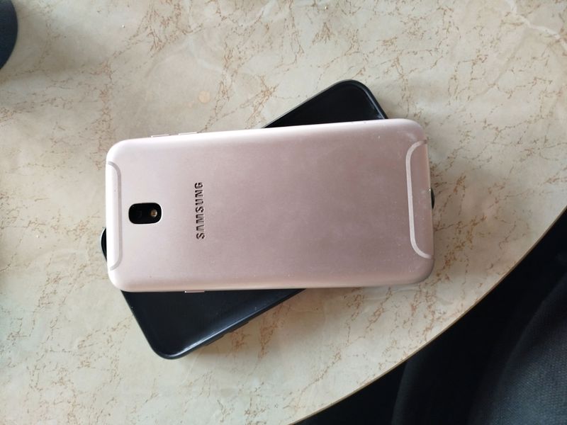 Samsung J7 Samsung J7
