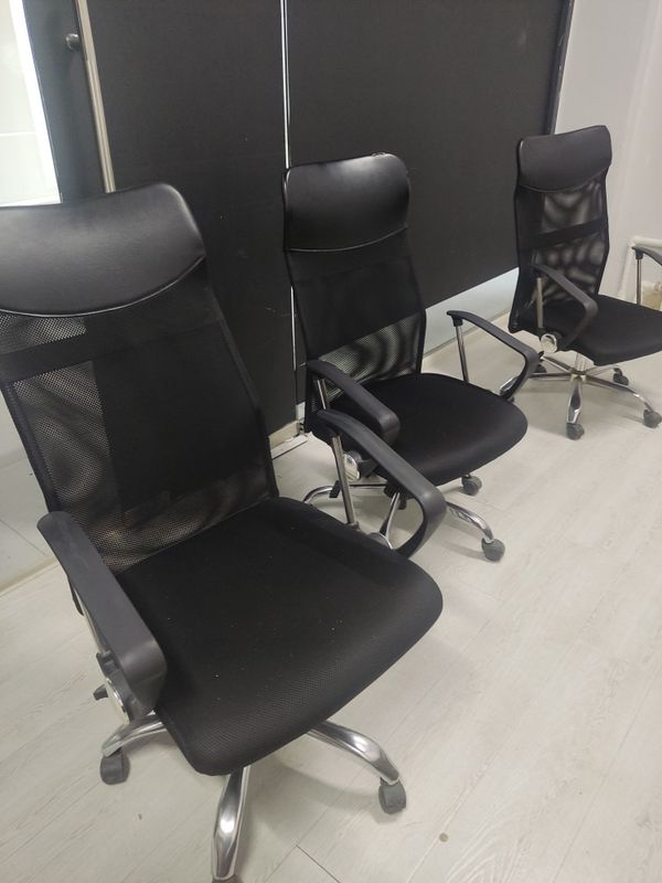 Ofis krislo sotiladi 3ta 400mingdan Ofis krislo sotiladi 3ta 400mingdan