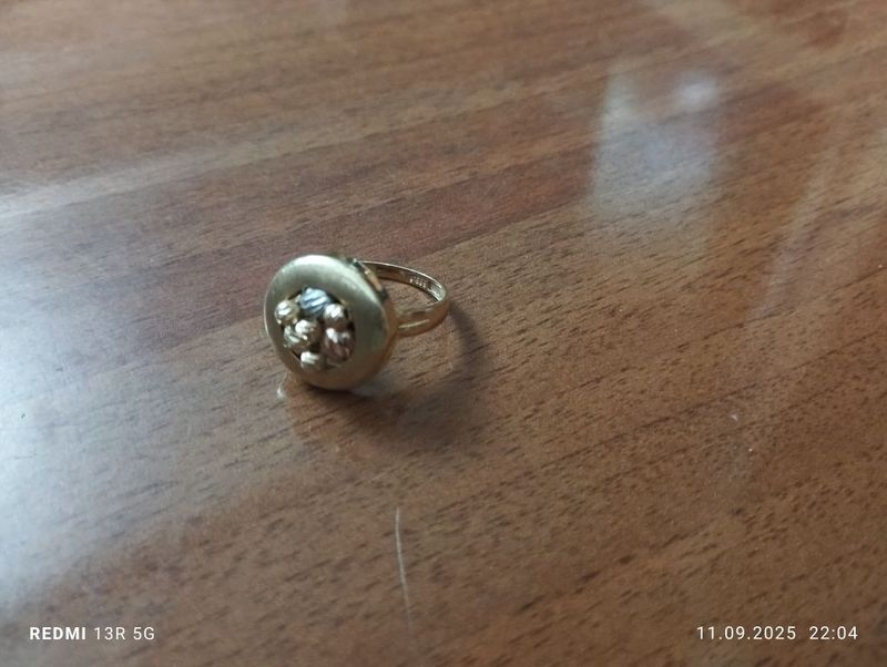 Tilla uzuk Dorika 73$ dan gr
