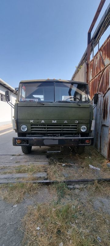 Продаю Камаз полуприцеп. Продаю Камаз полуприцеп.