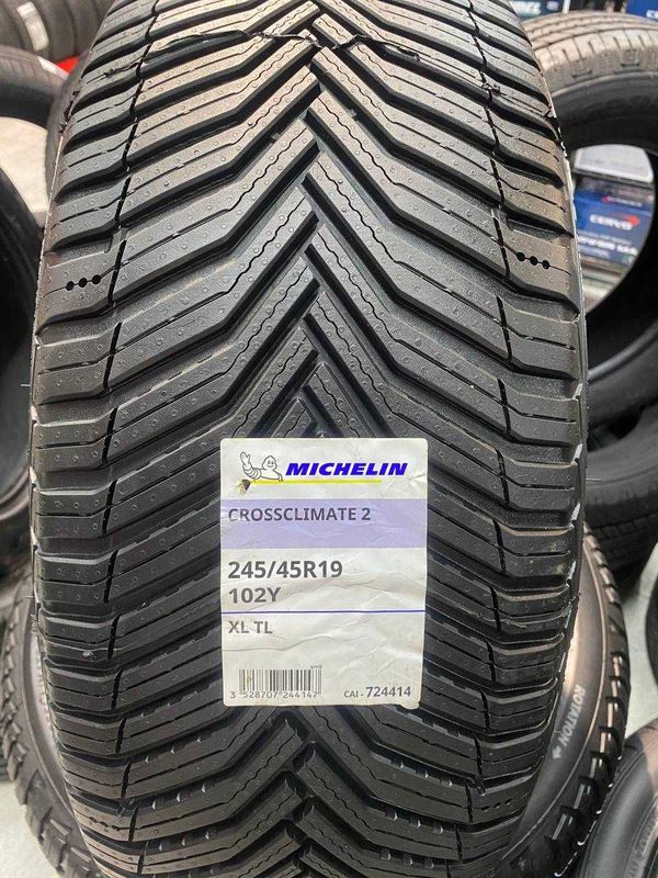 Michelin CrossClimate 2 245/45R19