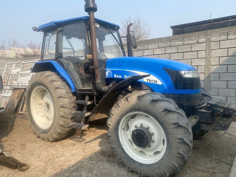 New Holland TS135 трактор сотилади New Holland TS135 трактор сотилади