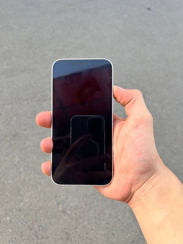 Iphone 12 64gb 70% Iphone 12 64gb 70%