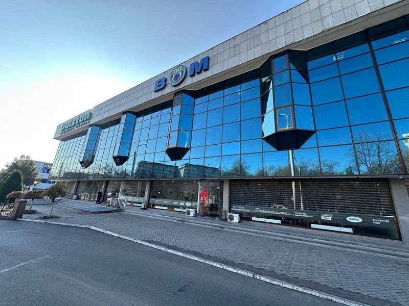 Офис 75 м² в аренду у метро Космонавтов, 2-й этаж — 220 000 сум/м² Офис 75 м² в аренду у метро Космонавтов, 2-й этаж — 220 000 сум/м²