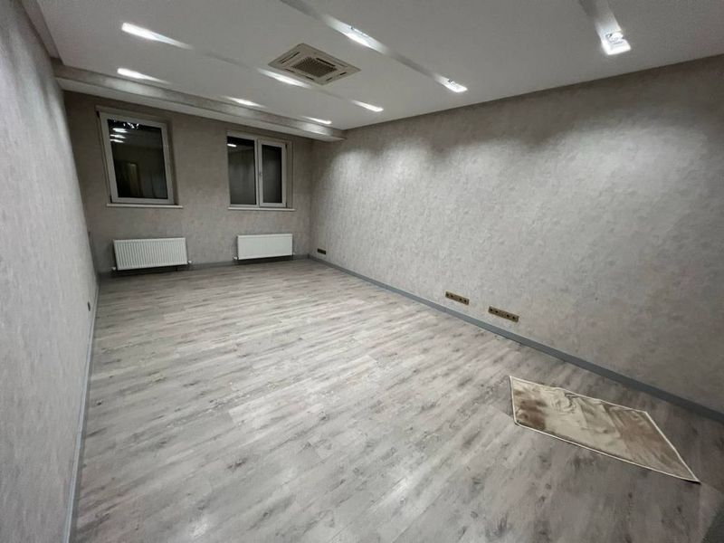 Аренда под офис 4 минут от метро Абдулла Колирий, Алайский 90м2