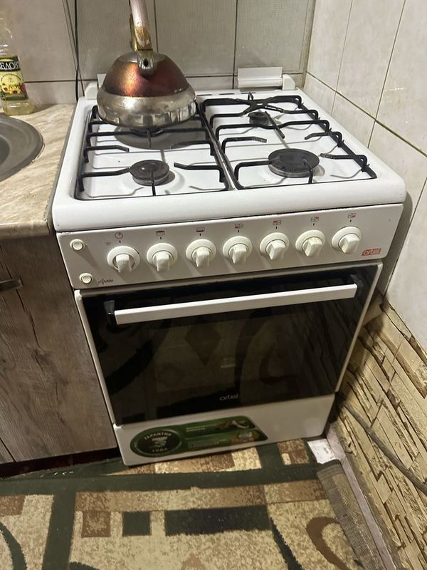 Газ плита Artel б/у