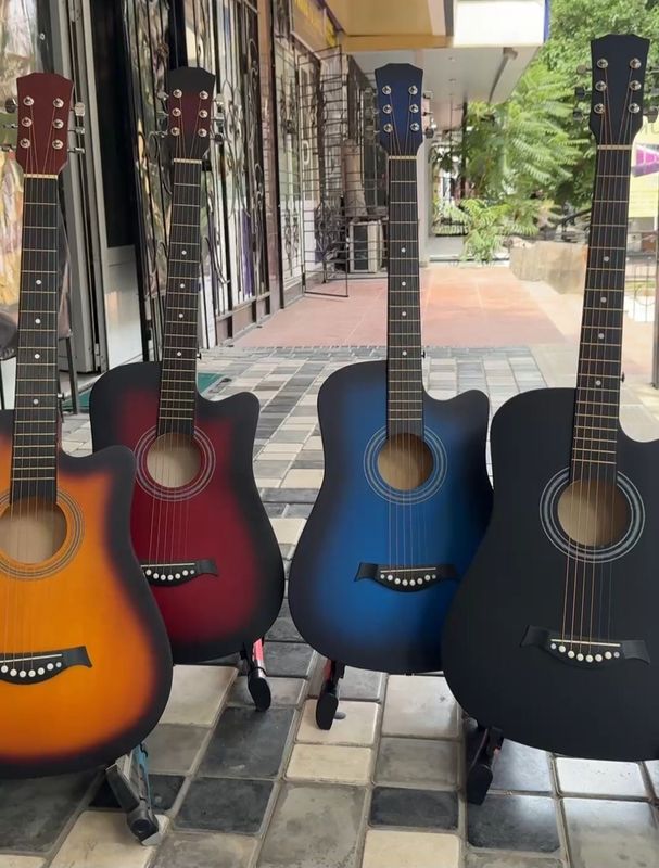 Akustik gitara – yangi, sifatli, arzon narxda! Akustik gitara – yangi, sifatli, arzon narxda!