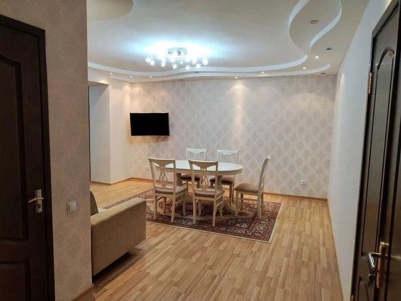 Kvartira Миробад Ц7 (ЦУМ) ор-р Сенат 3х комнатная 1 этаж Kvartira Миробад Ц7 (ЦУМ) ор-р Сенат 3х комнатная 1 этаж