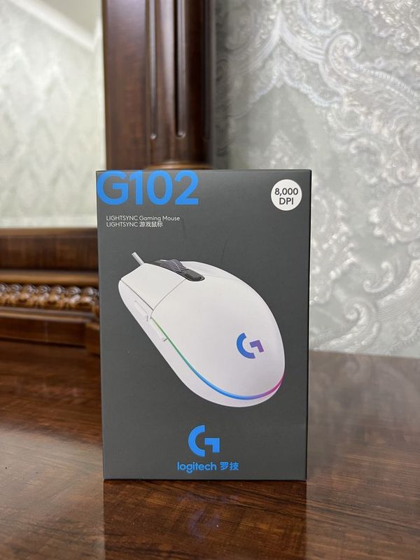 Logitech g102 gaming mouse Logitech g102 gaming mouse