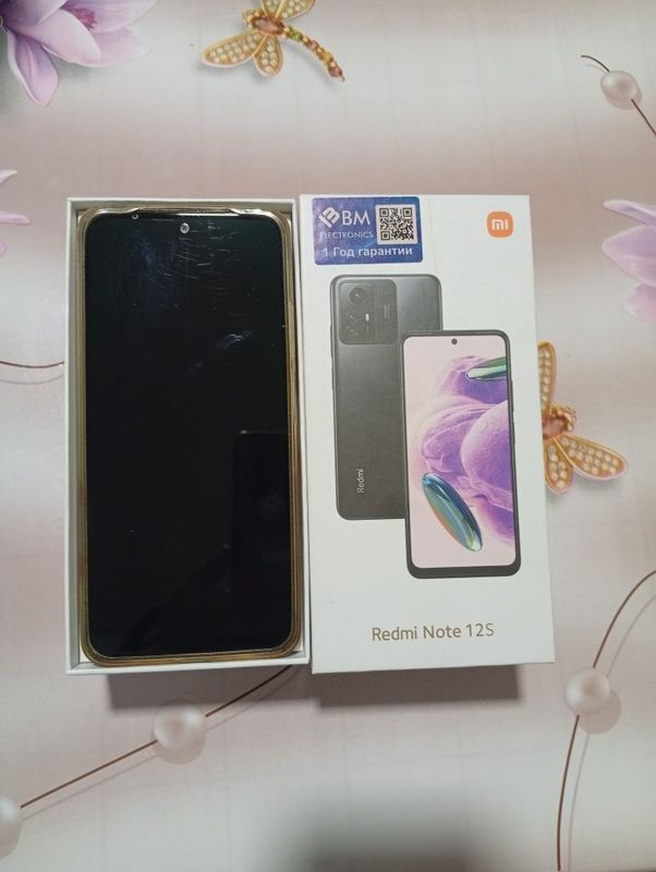 Redmi 12 S telfon. Redmi 12 S telfon.