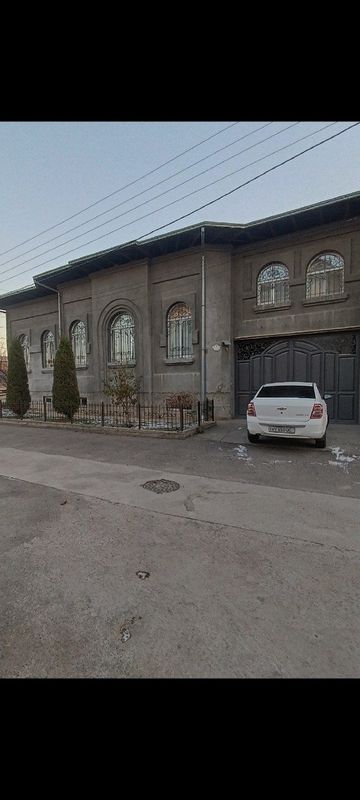 Yunusobod Islomobod mahalla Uglavoy 6 sotix 20/30 6 xona Yunusobod Islomobod mahalla Uglavoy 6 sotix 20/30 6 xona