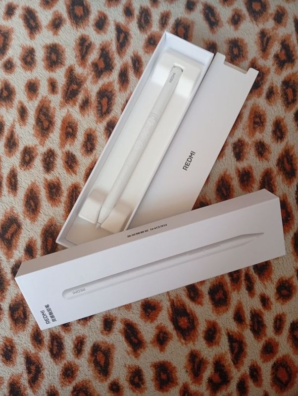 Redmi pencil yengide 1 marta zaryatka qilingan unaqa ishlatilmadi Redmi pencil yengide 1 marta zaryatka qilingan unaqa ishlatilmadi