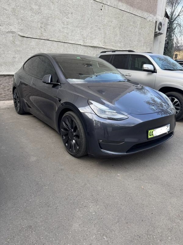 Tesla model Y, 2021 г/в, performance, long range, dual motor, 82 kw Tesla model Y, 2021 г/в, performance, long range, dual motor, 82 kw