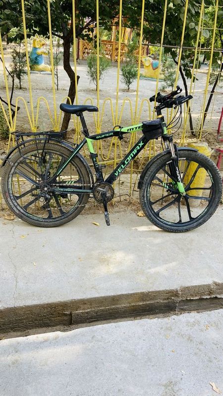 Velosiped sotiladi holati yaxshi Velosiped sotiladi holati yaxshi