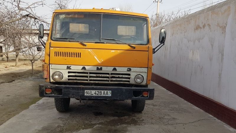 Kamaz 1989 yil sotiladi