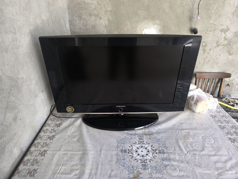 Телевизор Samsung 32. Samsung 32' televizor Телевизор Samsung 32. Samsung 32' televizor
