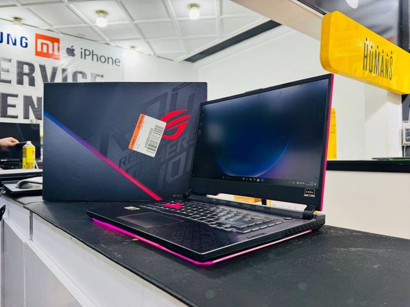 Asus ROG Strix i7-10gen 16gb/512GB GTX1650Ti Asus ROG Strix i7-10gen 16gb/512GB GTX1650Ti