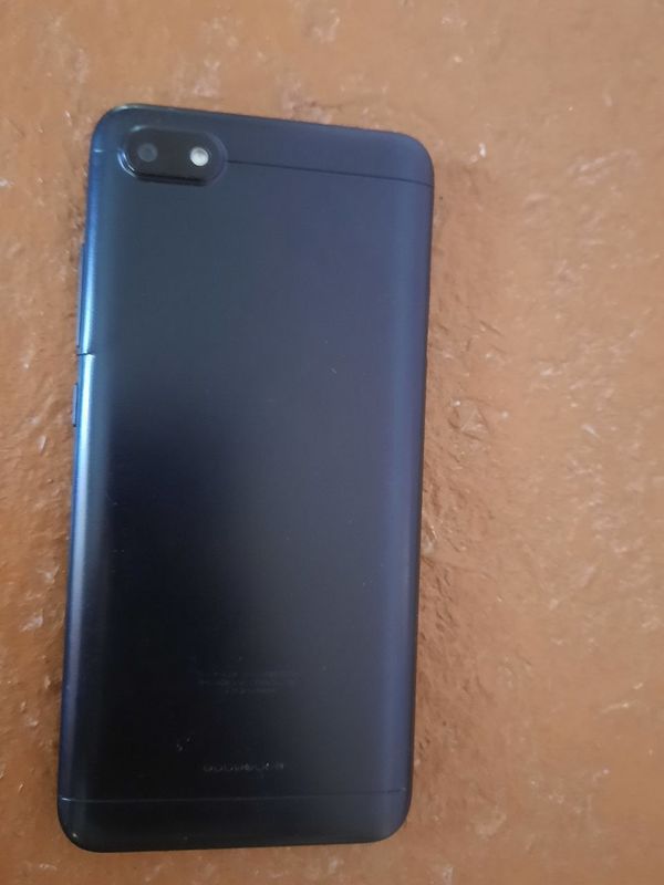 Telefon ideal redmi6a qirilmagan toza akimlyotor yangi qóyganma u.