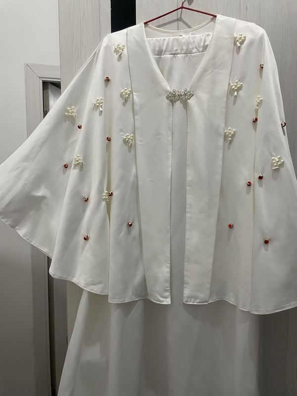 Dvoyka sotiladi abaya sifat