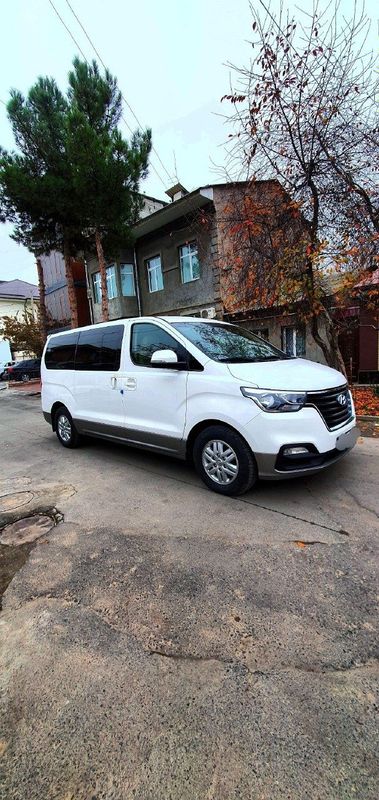 Sotiladi Hyundai H1 Sotiladi Hyundai H1