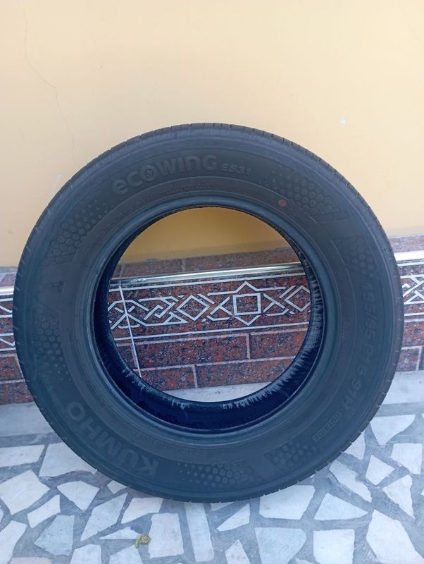 KUMHO ECOWING ES31 195/65 R15 91H KUMHO ECOWING ES31 195/65 R15 91H