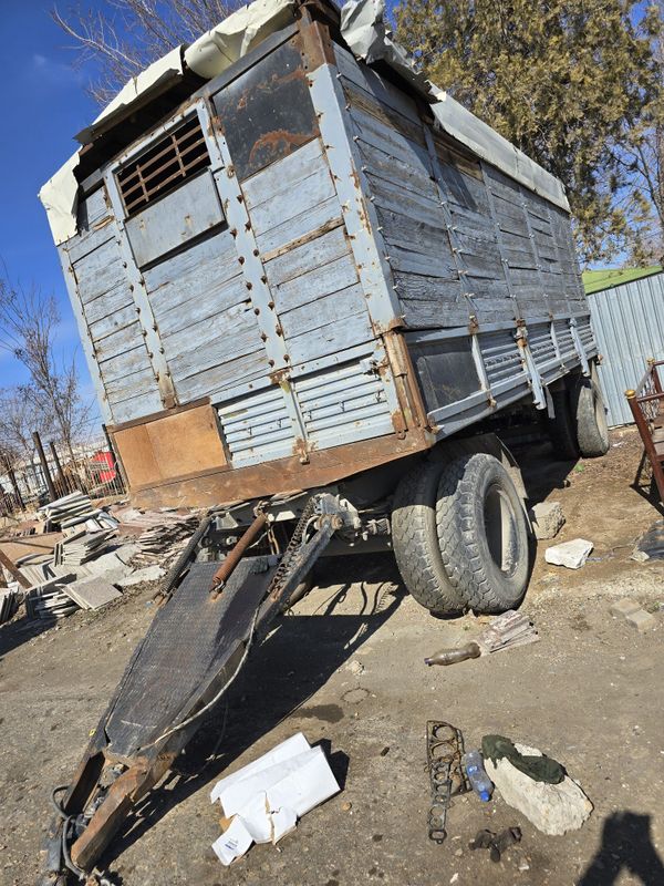 Kamaz pritsep sotiladi