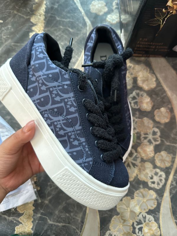 Dior krasofkamz arginal keylmagan dakument xam bor Dior krasofkamz arginal keylmagan dakument xam bor